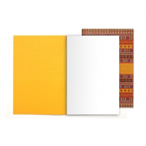 Interno-giallo-quaderni-africa